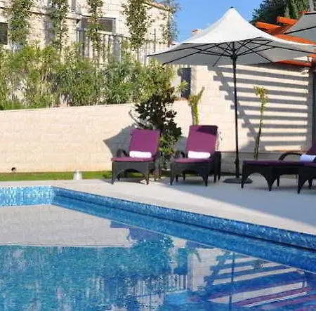 Hotel Keti 4*