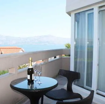 Hotel Keti 4*
